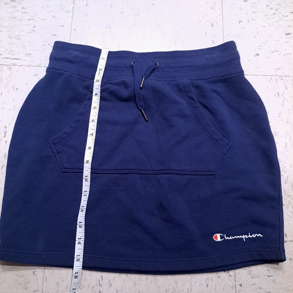 Champion | Women's Navy mini Skirt - Picture 7 of 8